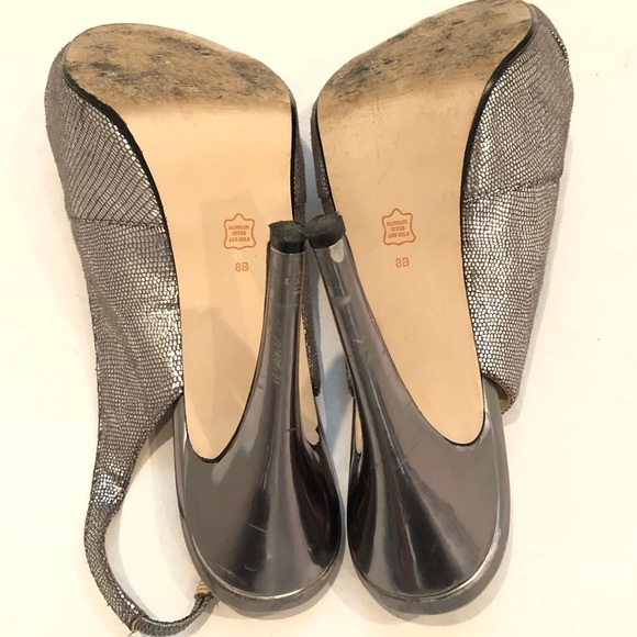 MOVING SALE!! Caparros Silver Snake Platform Sandals - 8B - Picture 3 of 4